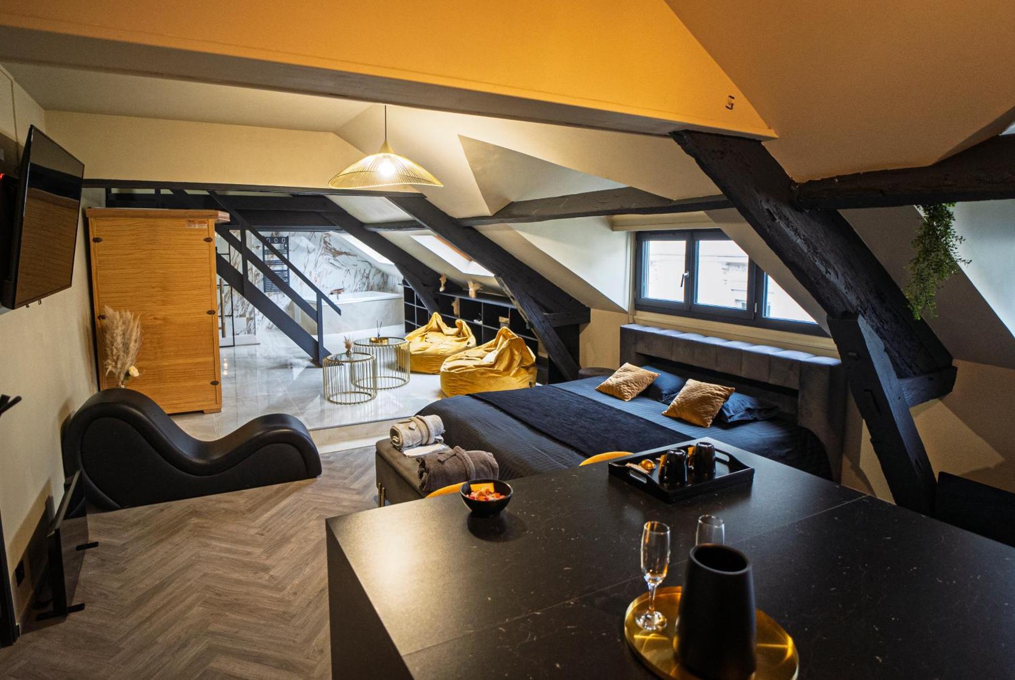 La Marble Room - Suite Balneo & Sauna Angers Buitenkant foto