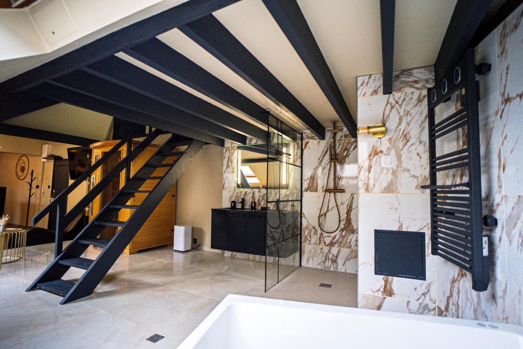 La Marble Room - Suite Balneo & Sauna Angers Buitenkant foto