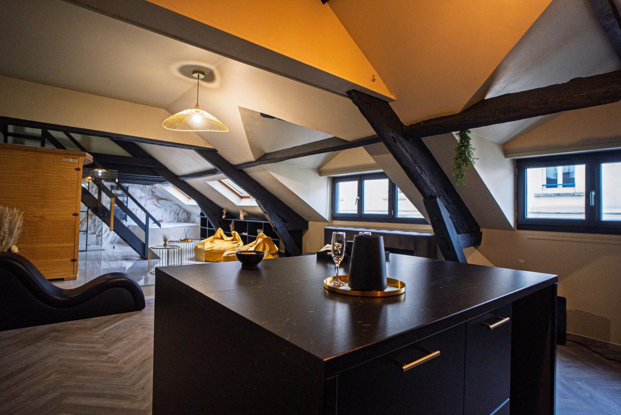 La Marble Room - Suite Balneo & Sauna Angers Buitenkant foto